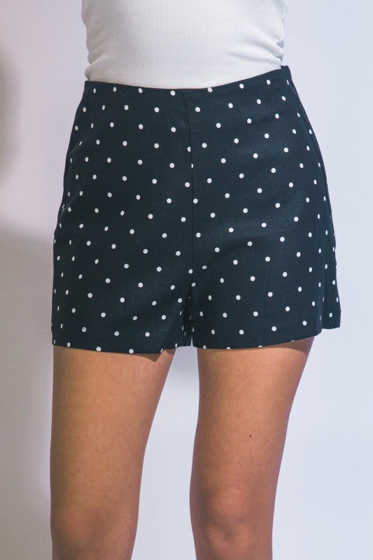 Short de Tiro Alto con Estampado de Lunares - Negro