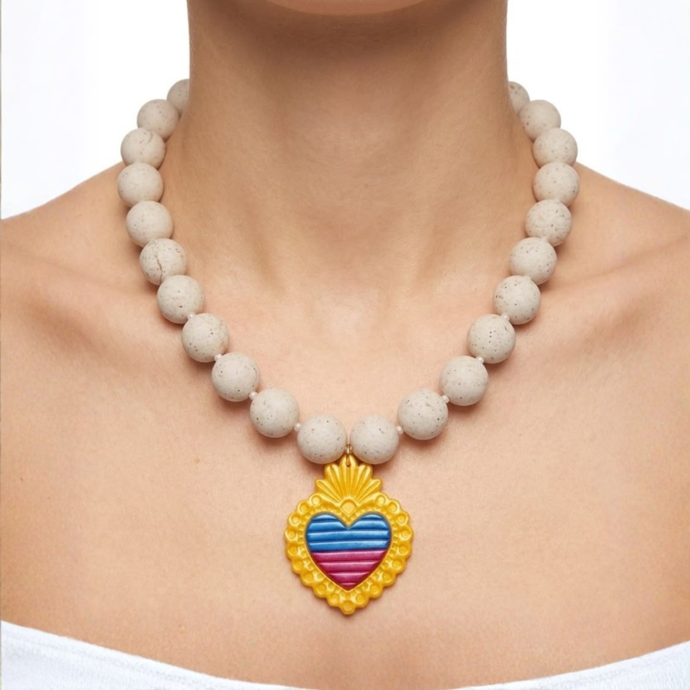 Collar Corazón Tricolor