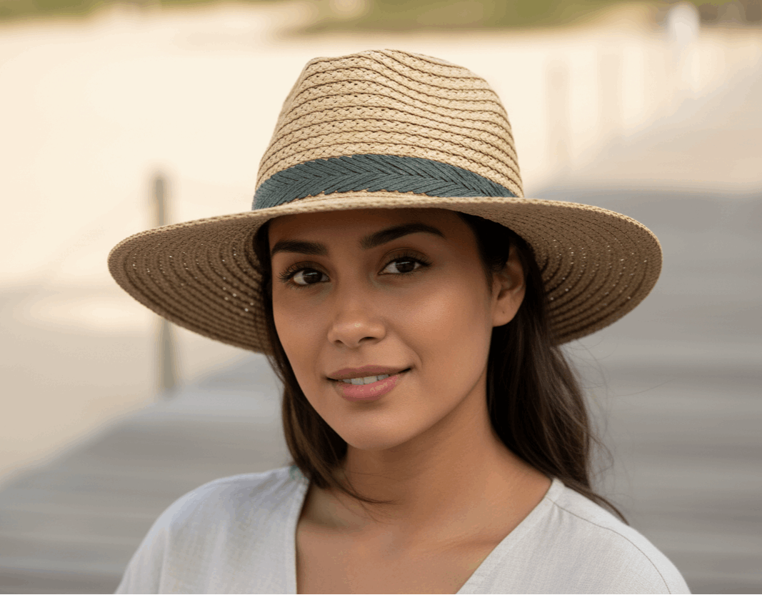 Sombrero fedora de paja con banda gris