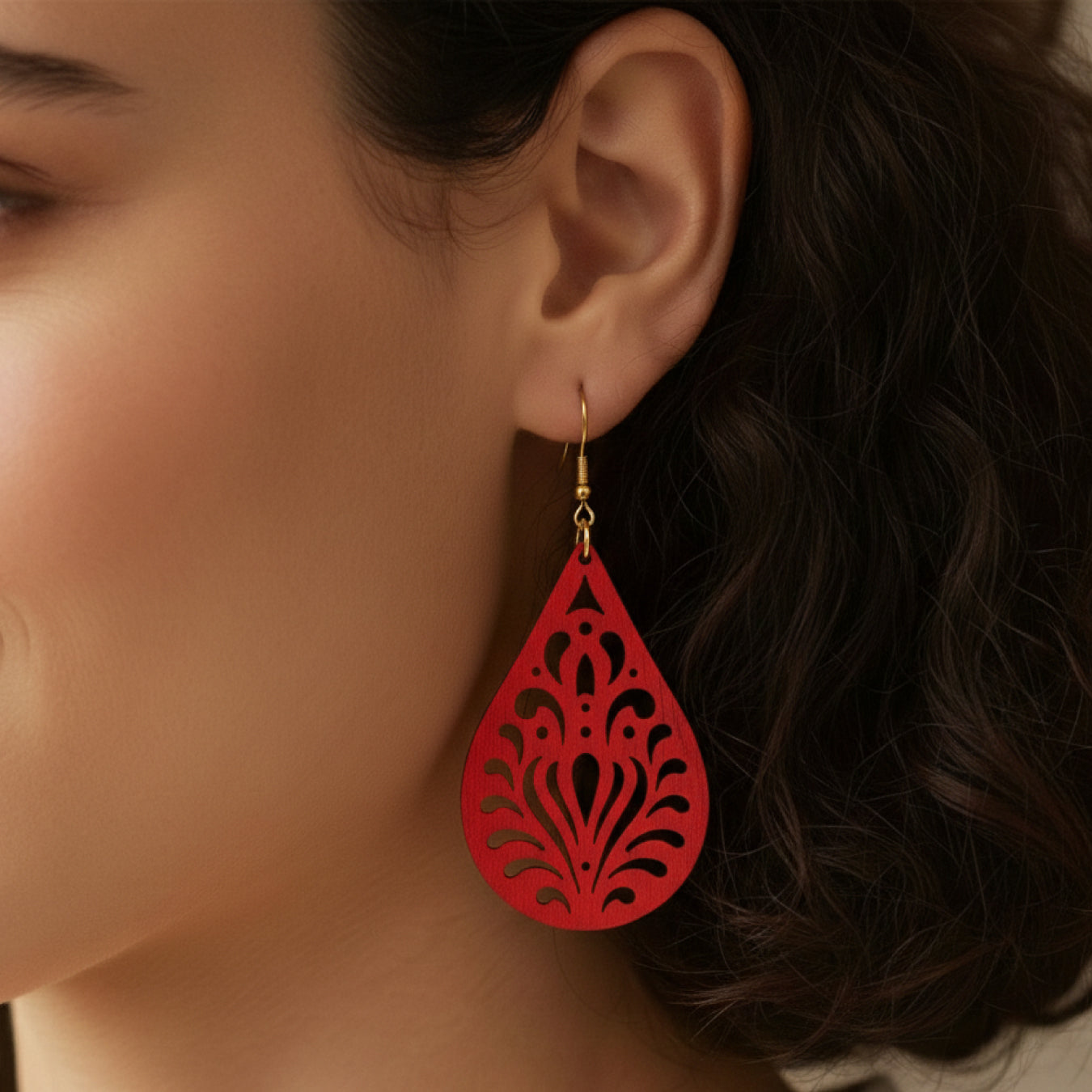 Aretes Gota Carmesi